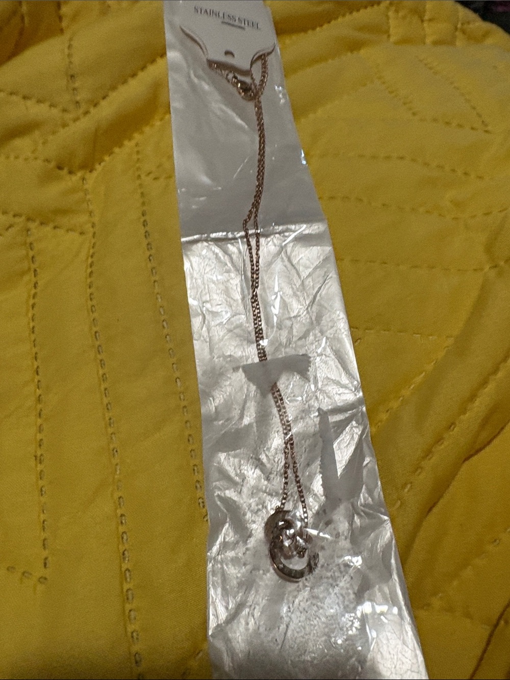 Rose Gold Interlocking Circle Pendant Necklace - Women Jewelry